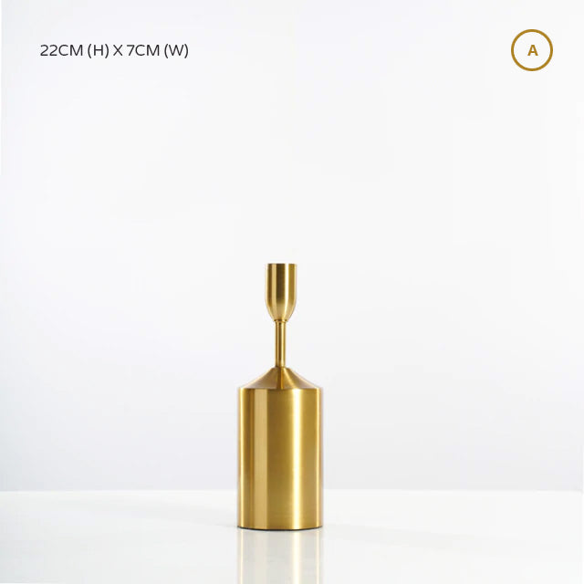 Elegant Golden Metal Candle Holders – Modern Decorative Stands for Home & Event Décor